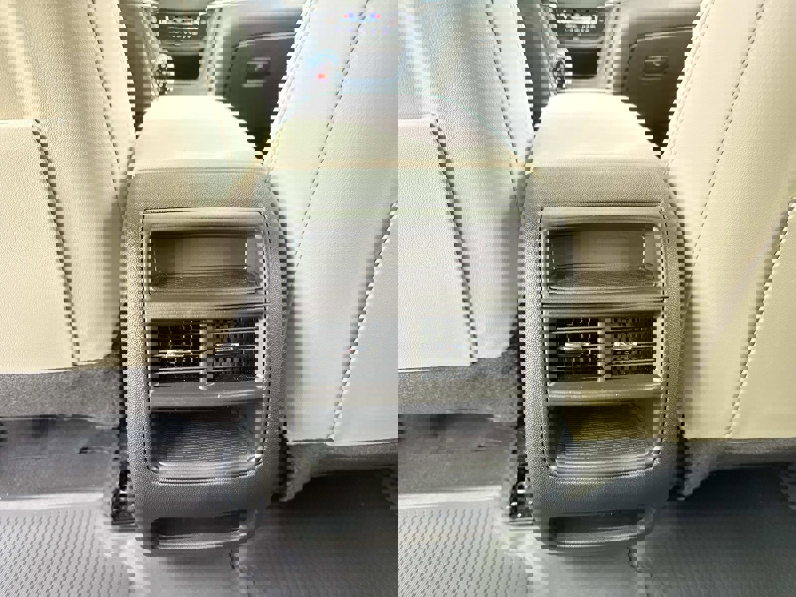 New 2025 Cadillac XT5 Sportv w/ LPO, Floor Liner Package image 16