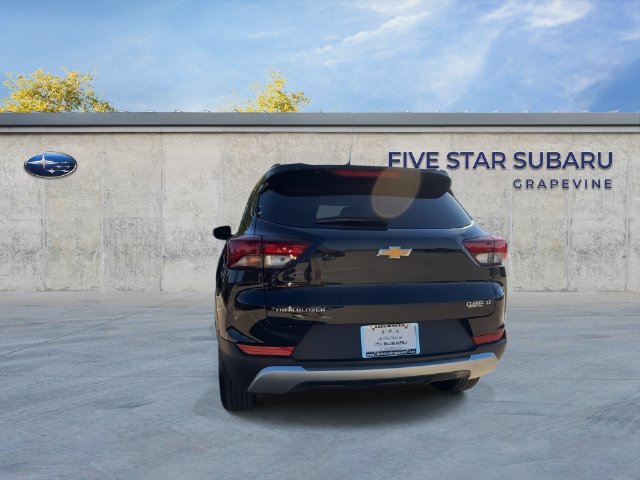 Used 2023 Chevrolet TrailBlazer LT FWD image 7