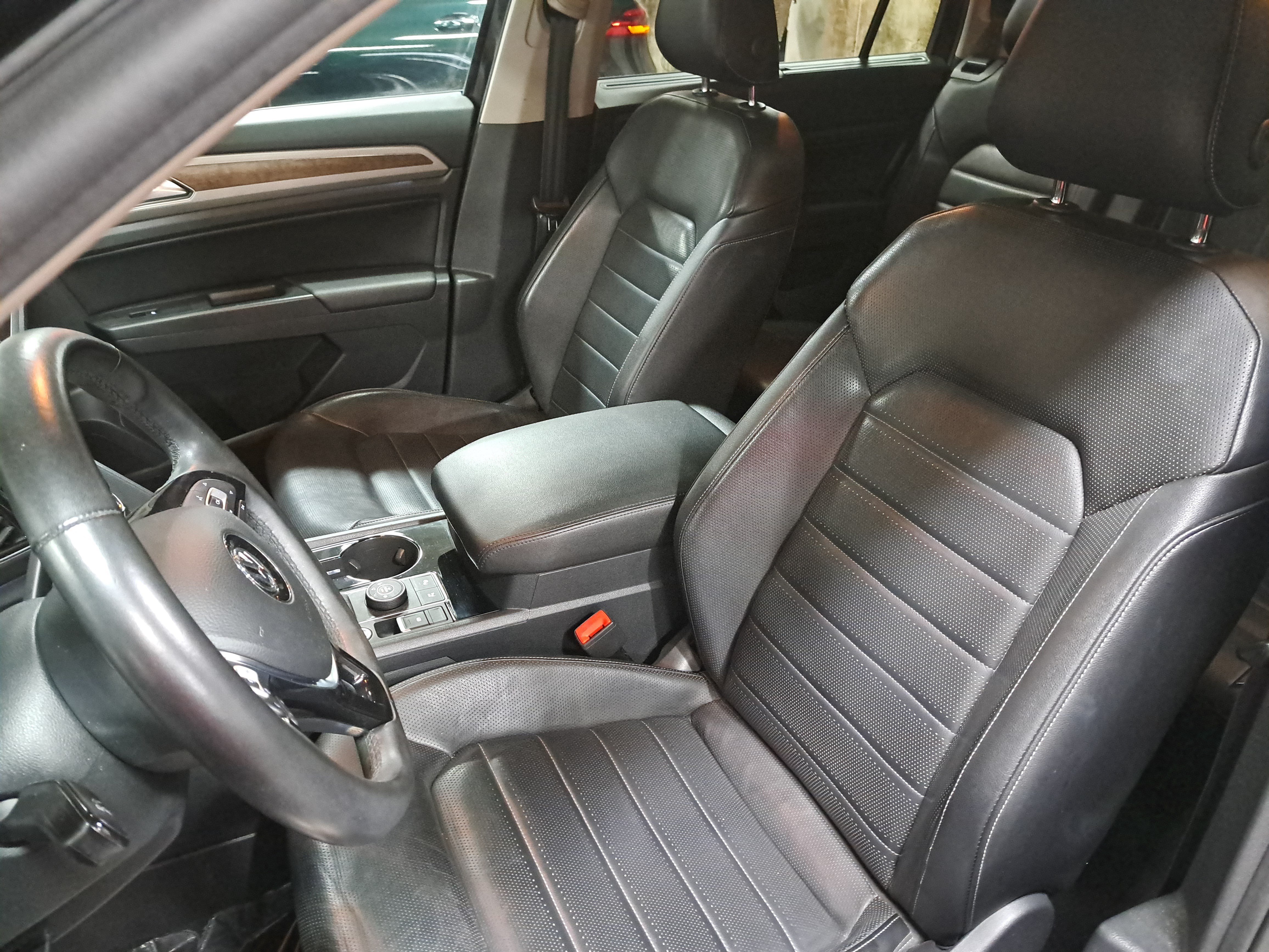 Used 2019 Volkswagen Atlas SEL Premium AWD/4WD image 15