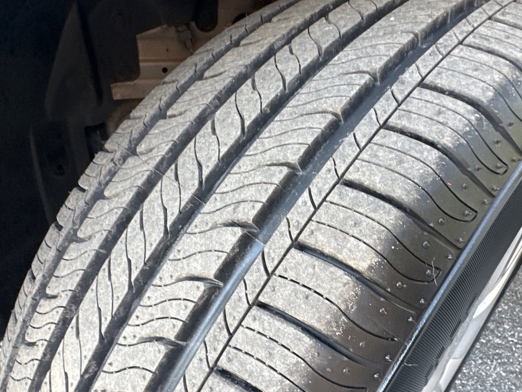 Used 2019 Nissan Rogue Sport S image 40