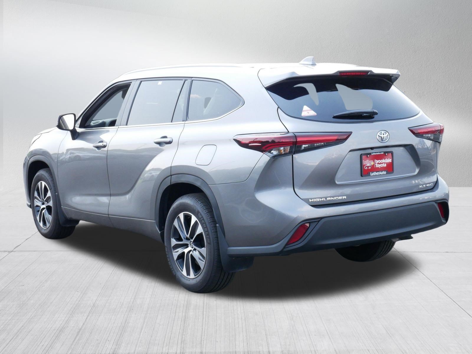Certified 2026 Toyota Highlander XLE AWD/4WD image 5