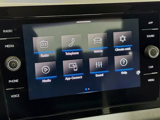 New 2026 Volkswagen Jetta SE FWD image 16