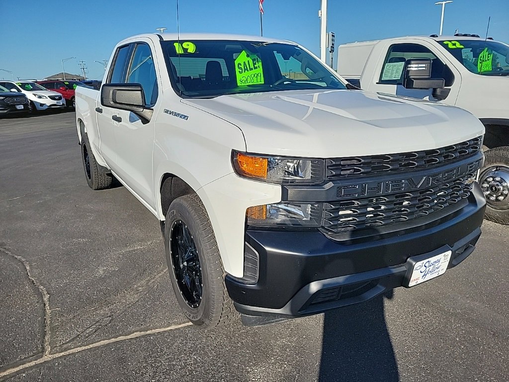 Used 2019 Chevrolet Silverado 1500 W/T w/ WT Convenience Package image 2