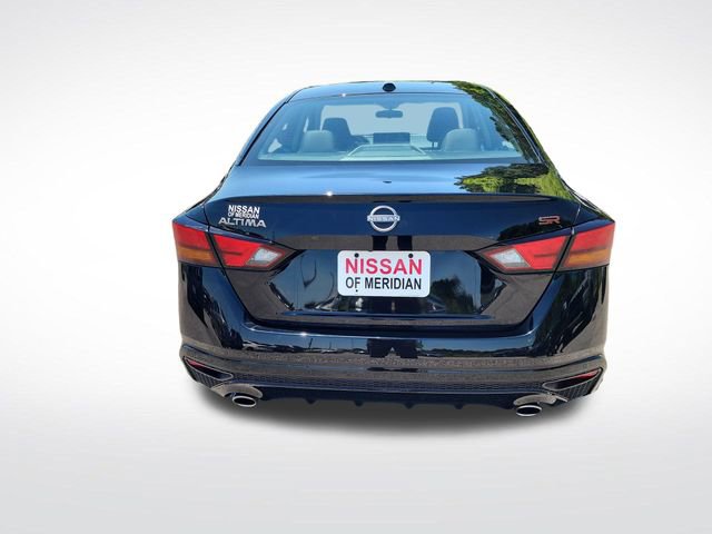 Used 2024 Nissan Altima 2.5 SR w/ SR Premium Package FWD image 5