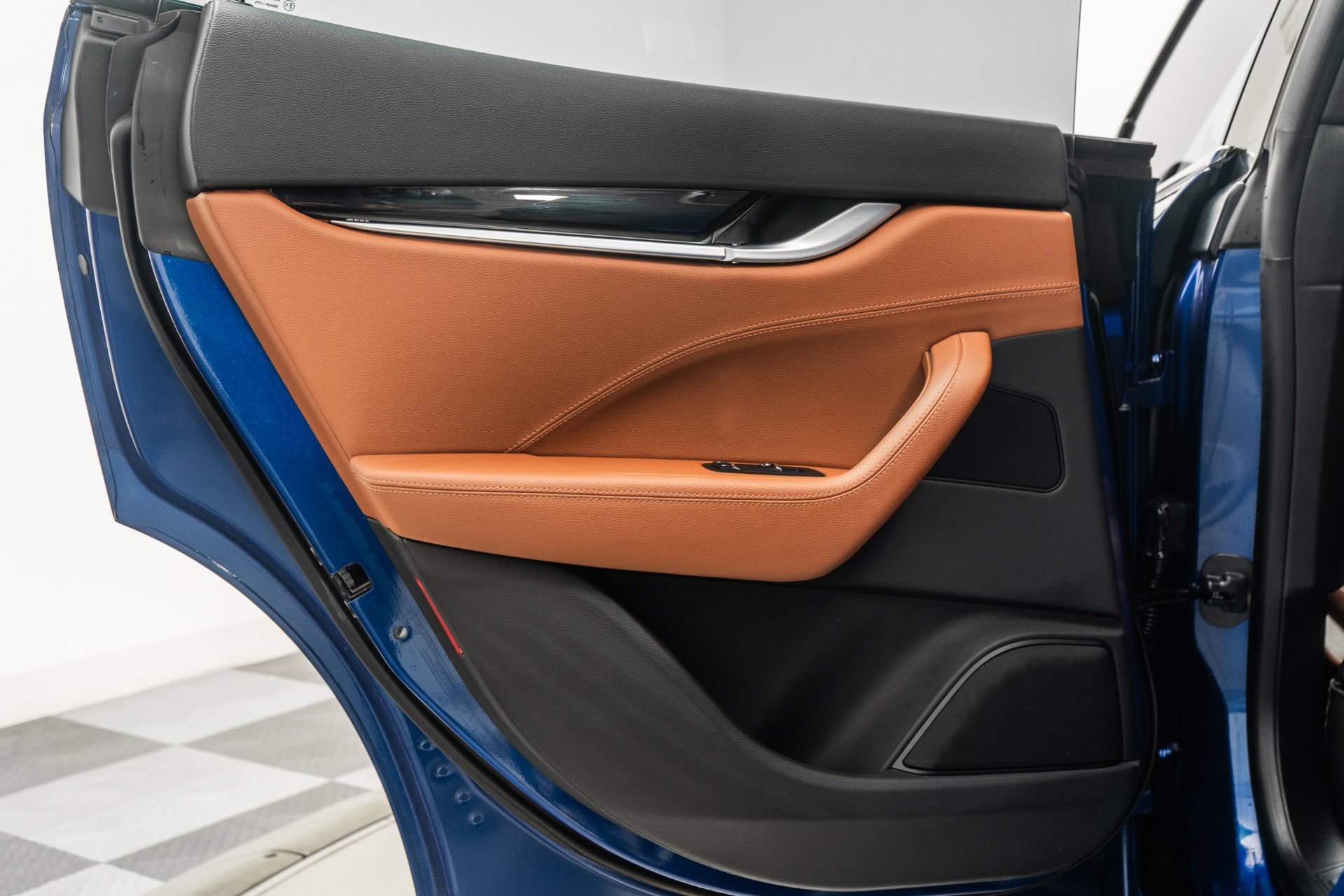 Used 2022 Maserati Levante GT image 39