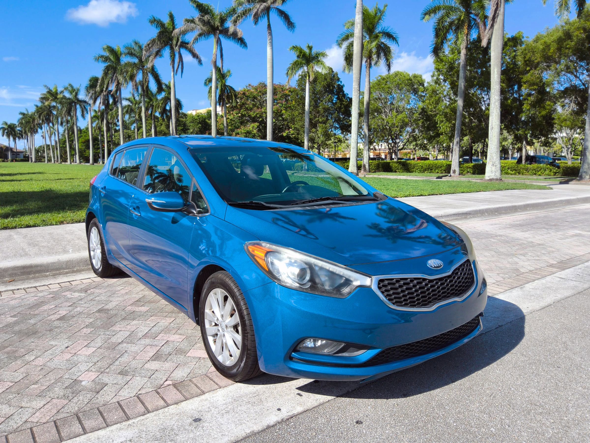 Used 2014 Kia Forte EX image 1