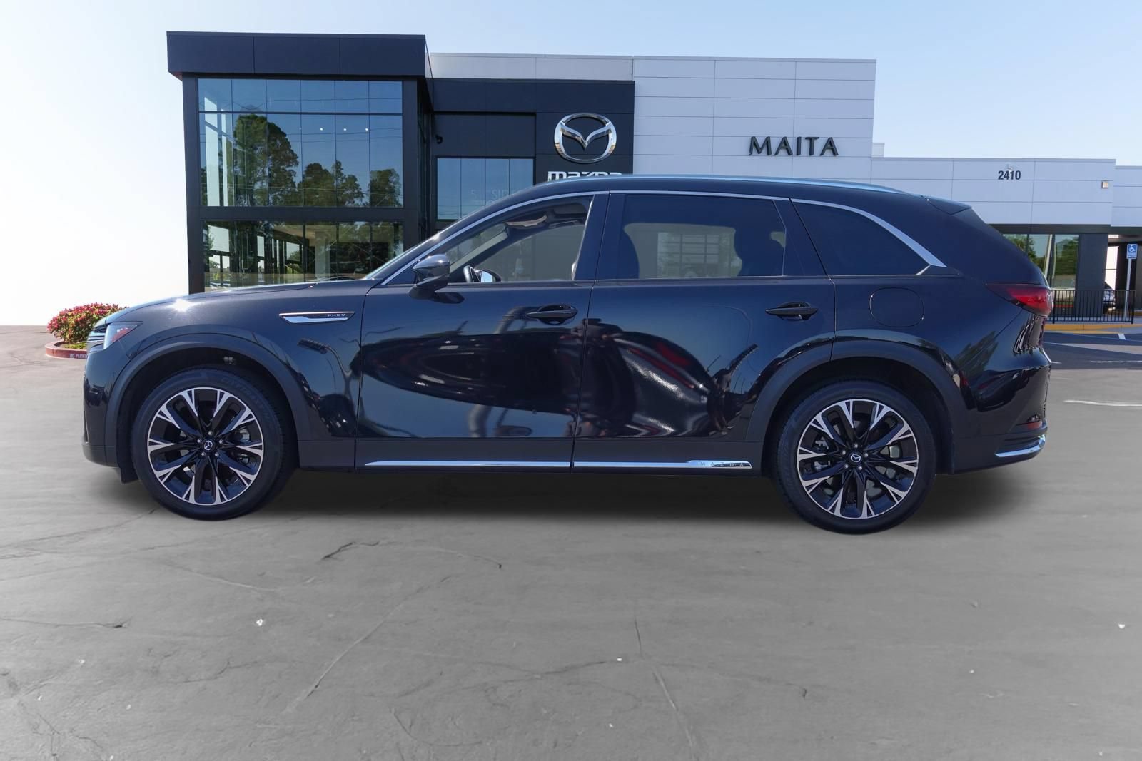 Used 2024 MAZDA CX-90 Plug-In Hybrid w/ Premium Plus AWD/4WD image 8