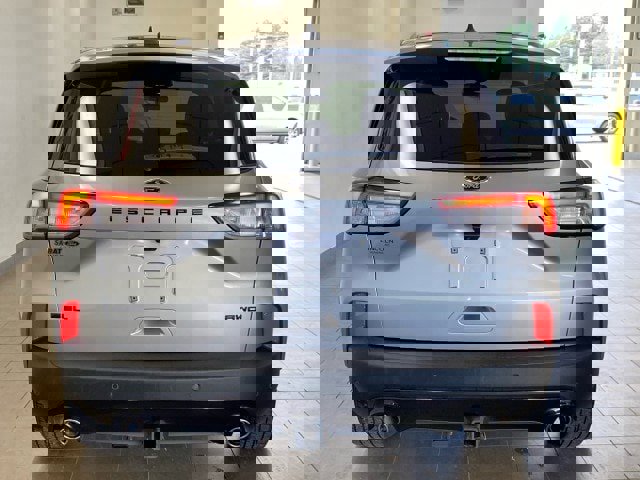 Used 2022 Ford Escape SEL w/ SEL Stealth AWD Package image 6