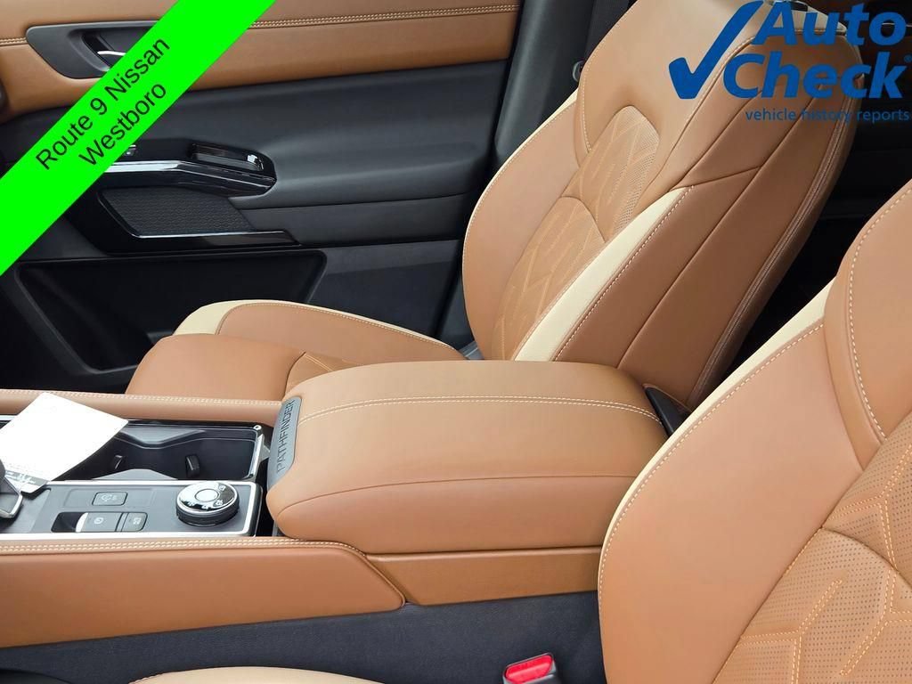 New 2026 Nissan Pathfinder Platinum w/ Accent Package AWD/4WD image 8