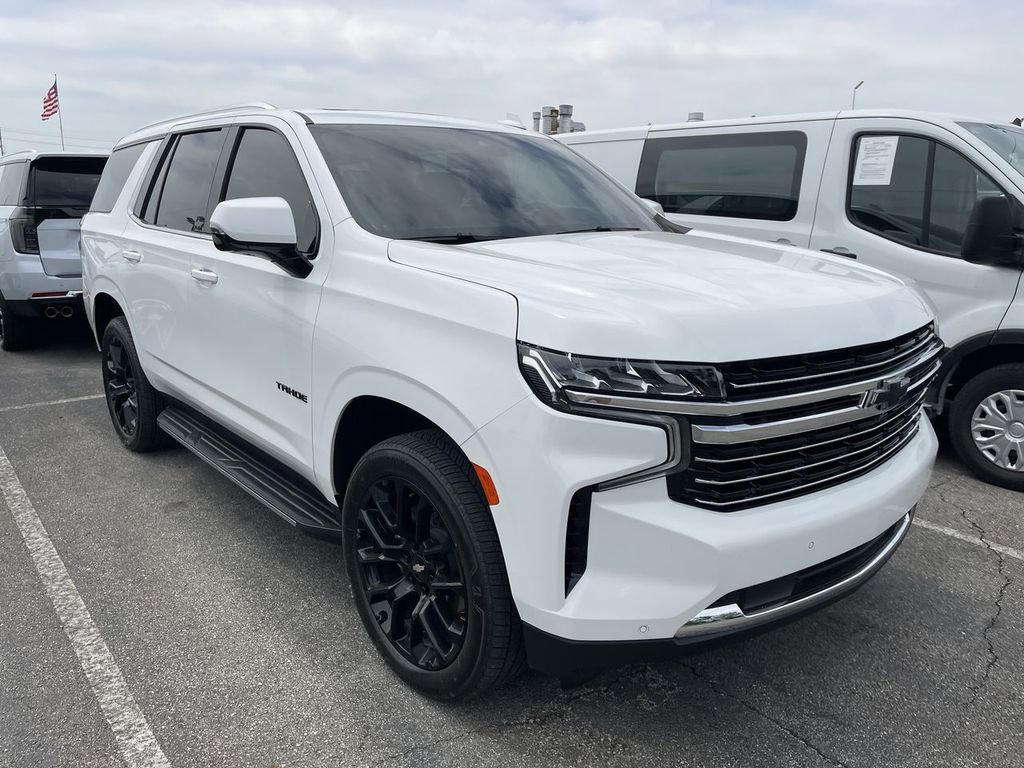 Used 2024 Chevrolet Tahoe LT w/ LT Signature Package AWD/4WD image 13