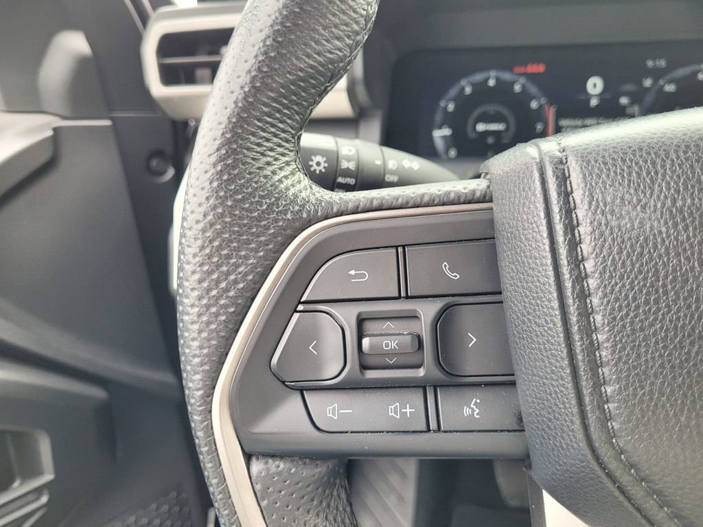 Used 2024 Toyota Tacoma TRD Off-Road AWD/4WD image 22