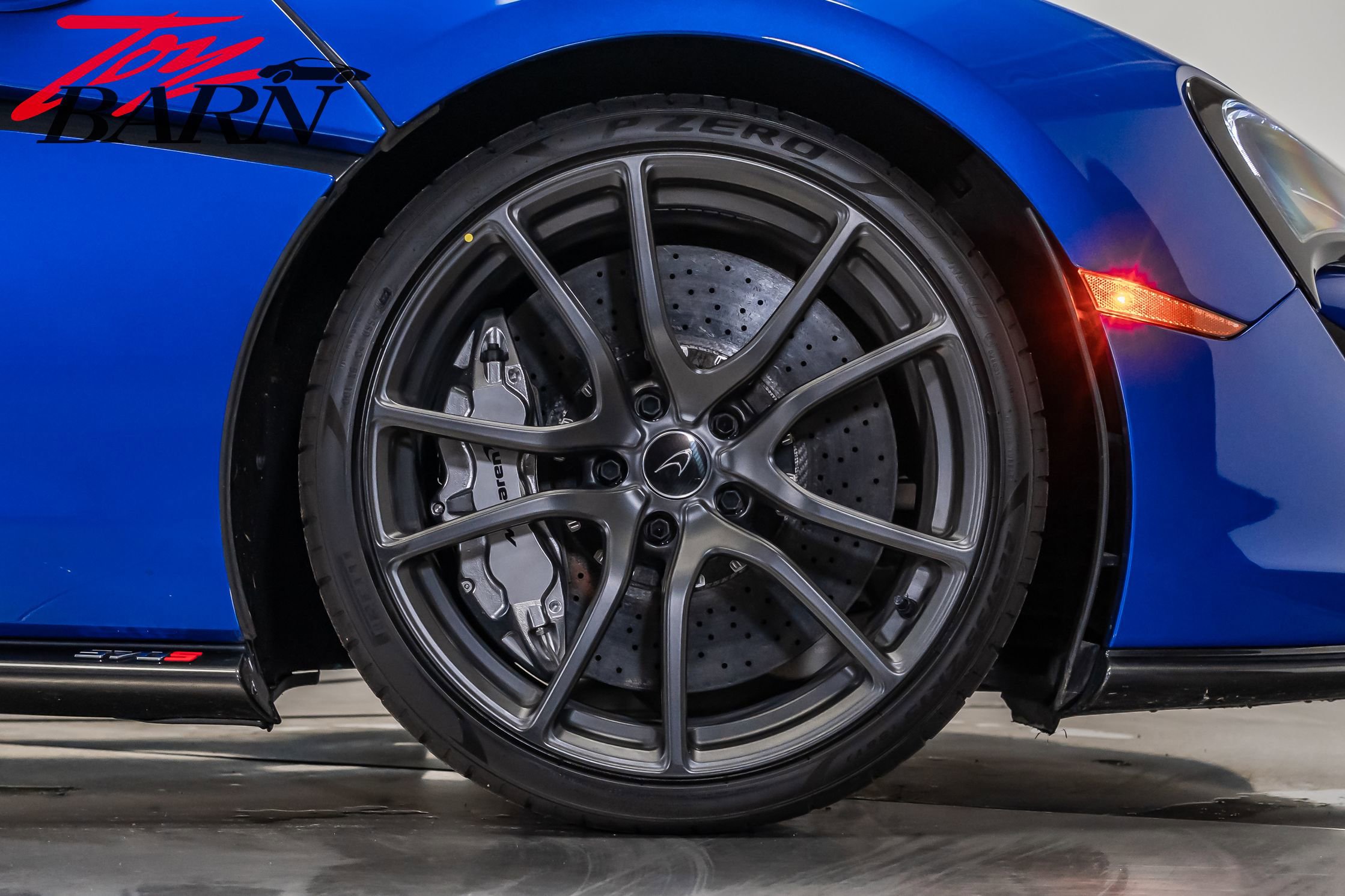 Used 2019 McLaren 570S Spider image 25