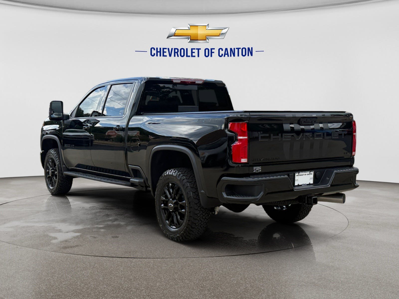 Used 2026 Chevrolet Silverado 3500 LTZ AWD/4WD image 7