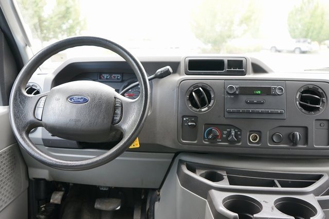 Used 2010 Ford E-150 and Econoline 150 image 5