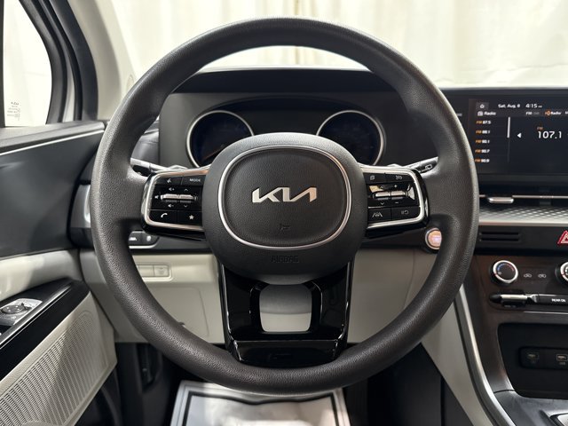 Certified 2023 Kia Carnival LX FWD image 16