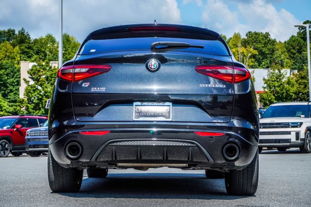 Used 2023 Alfa Romeo Stelvio Veloce AWD/4WD image 12