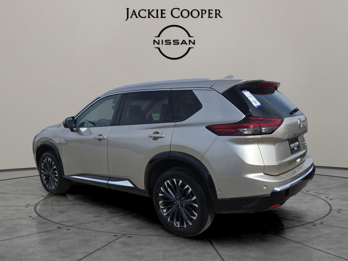 New 2026 Nissan Rogue Platinum w/ Platinum Premium Package image 3