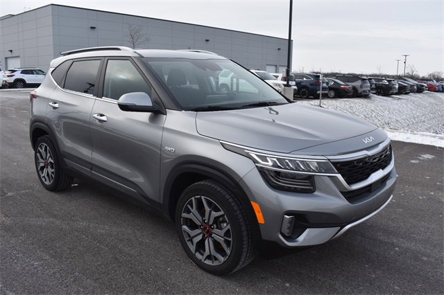 Used 2023 Kia Seltos SX w/ SX Sunroof Package image 10