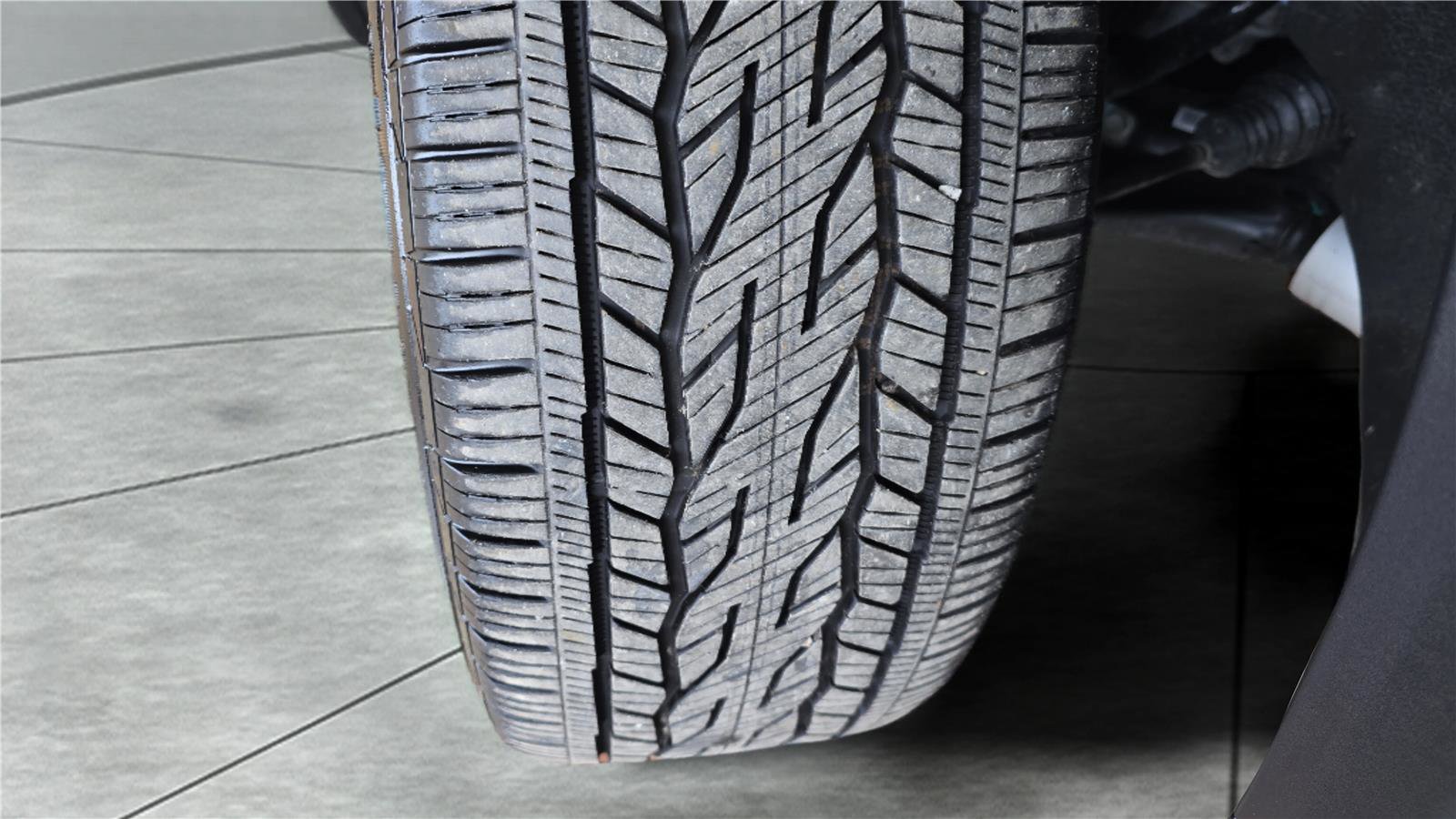 Used 2025 Buick Enclave Preferred image 28