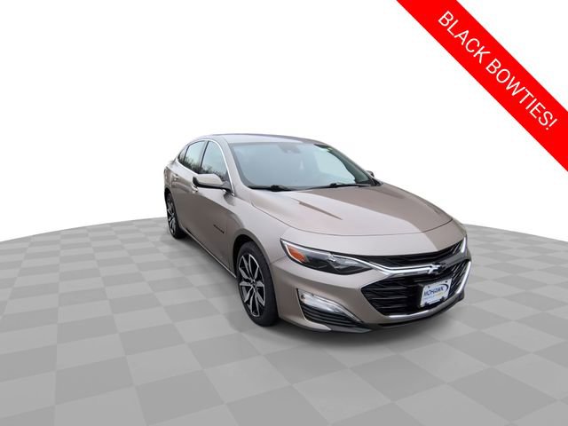 Used 2023 Chevrolet Malibu RS image 2