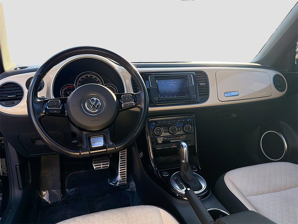 Used 2019 Volkswagen Beetle 2.0T SE image 22