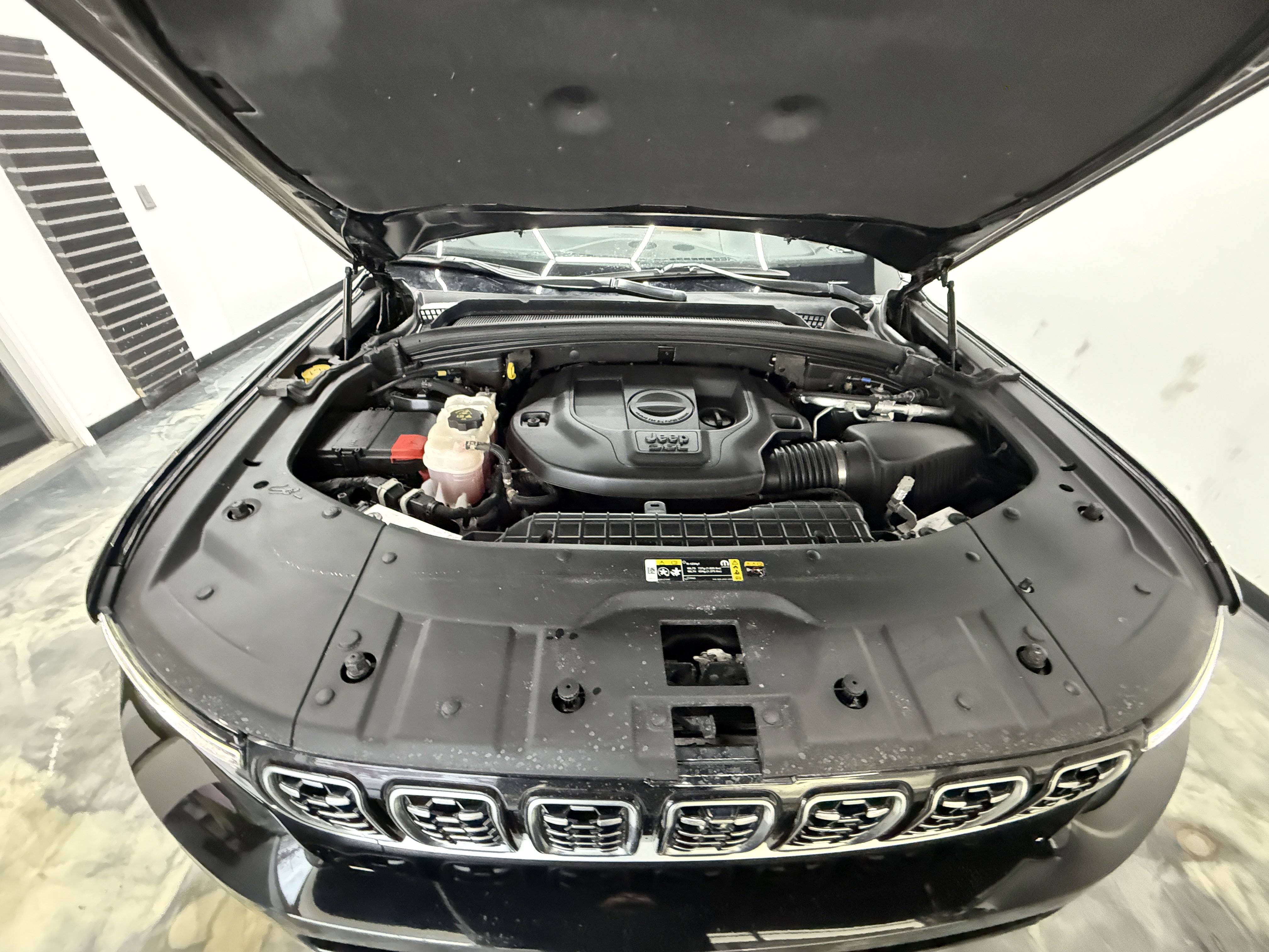 Used 2022 Jeep Grand Cherokee L Summit w/ Luxury Tech Group V image 33