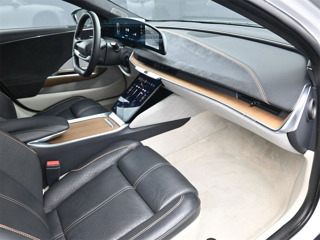 Used 2022 Lucid Air Grand Touring image 16
