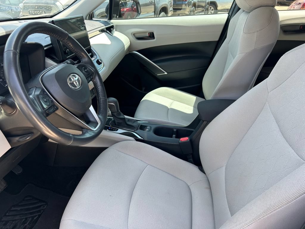 Certified 2023 Toyota Corolla Cross LE FWD image 11