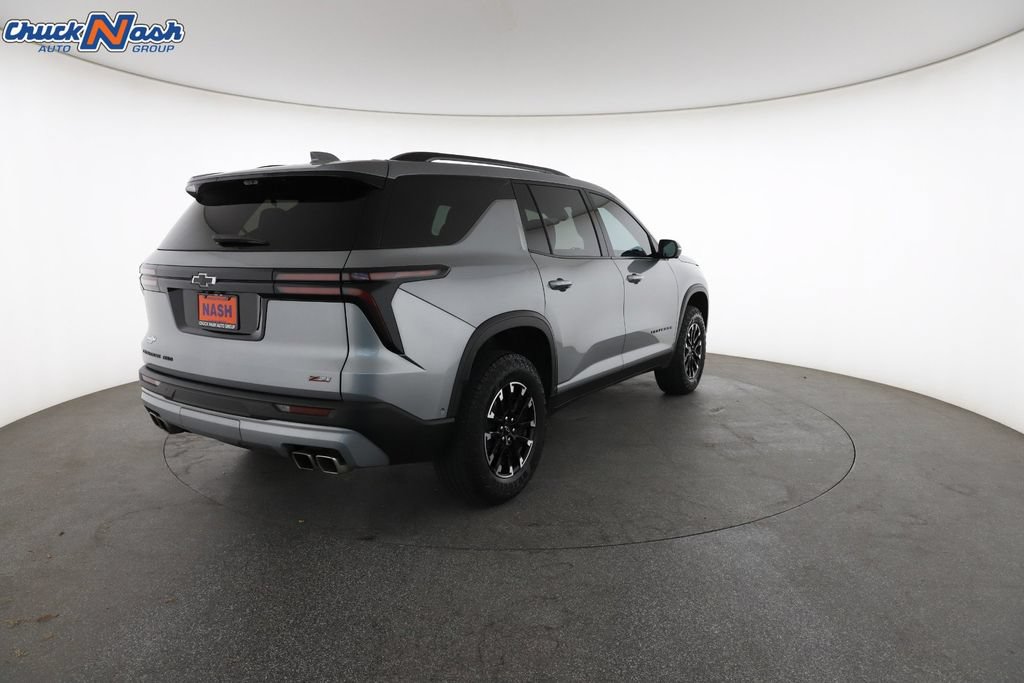 Certified 2024 Chevrolet Traverse Z71 w/ Enhanced Driving Package AWD/4WD image 12