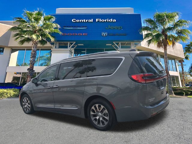 Used 2023 Chrysler Pacifica Pinnacle FWD image 7