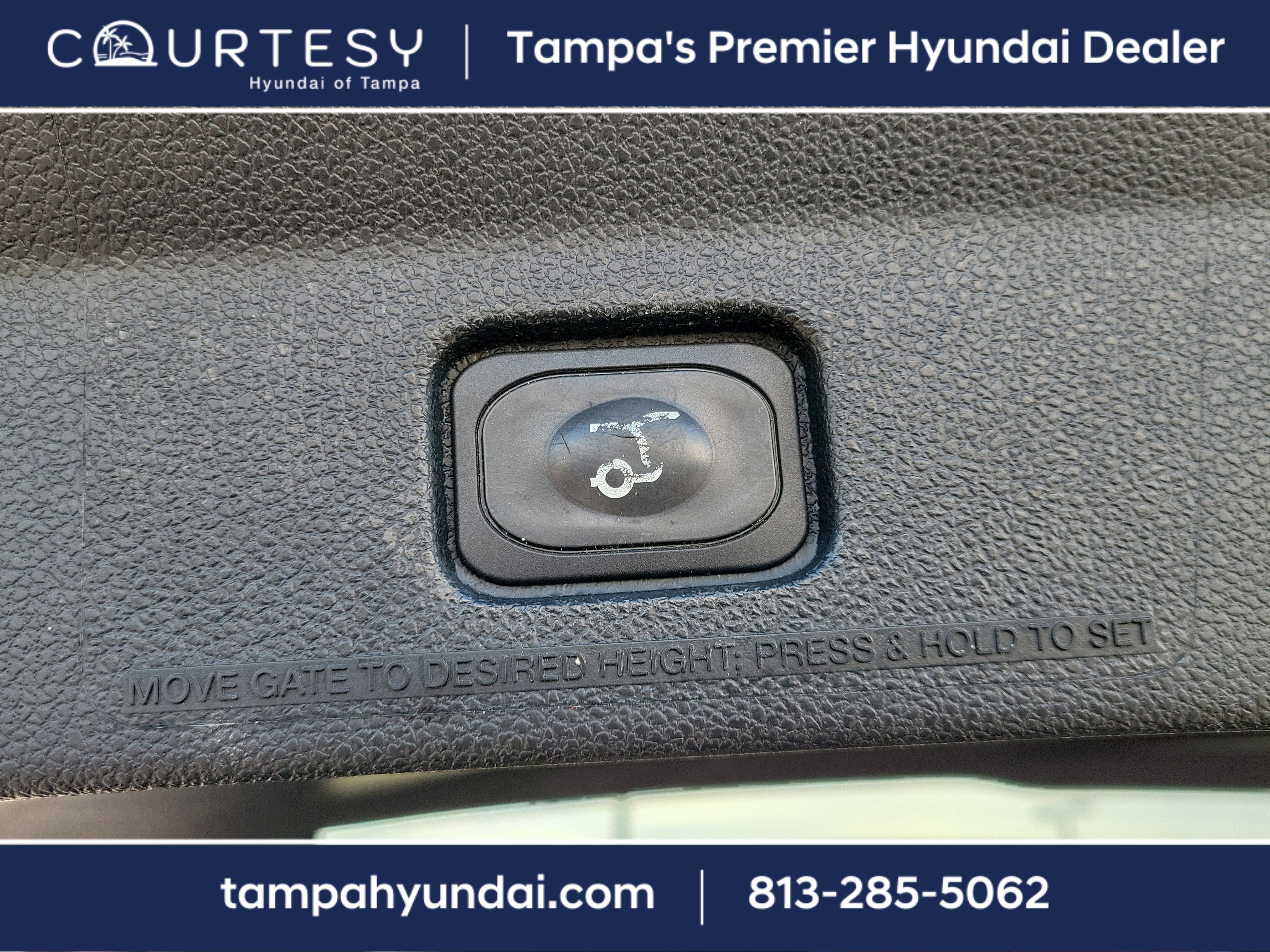 Used 2019 Ford Explorer Limited w/ Class III Trailer Tow Package image 10