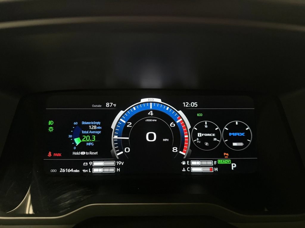 Used 2025 Toyota Sequoia SR5 AWD/4WD image 15