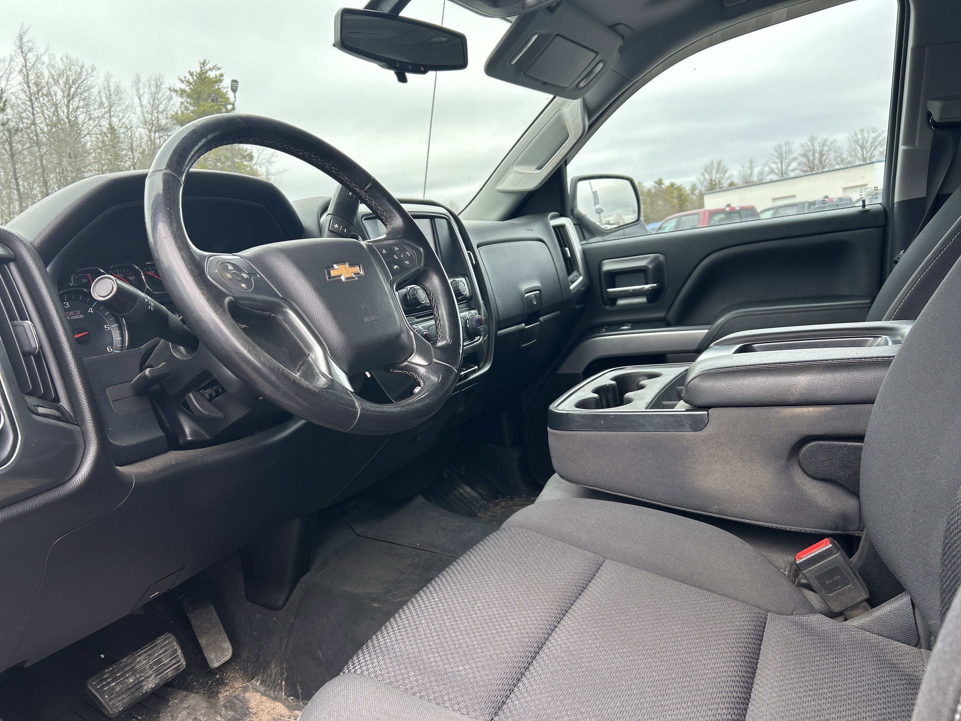Used 2019 Chevrolet Silverado 1500 LT w/ LPO, Black Pack AWD/4WD image 14