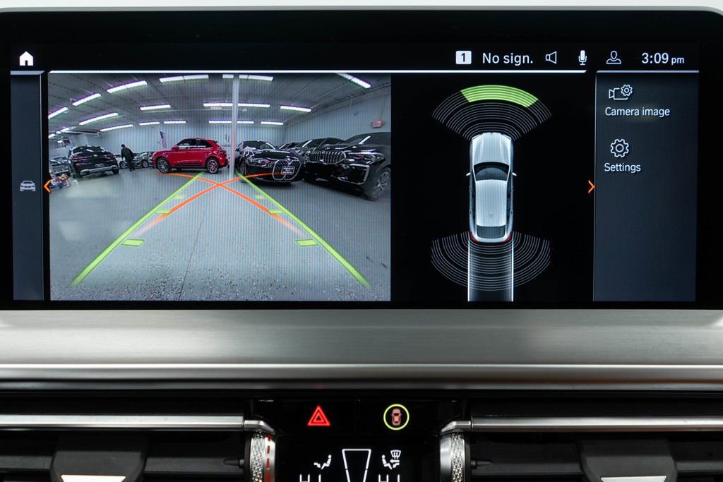 Used 2025 BMW X4 xDrive30i image 23