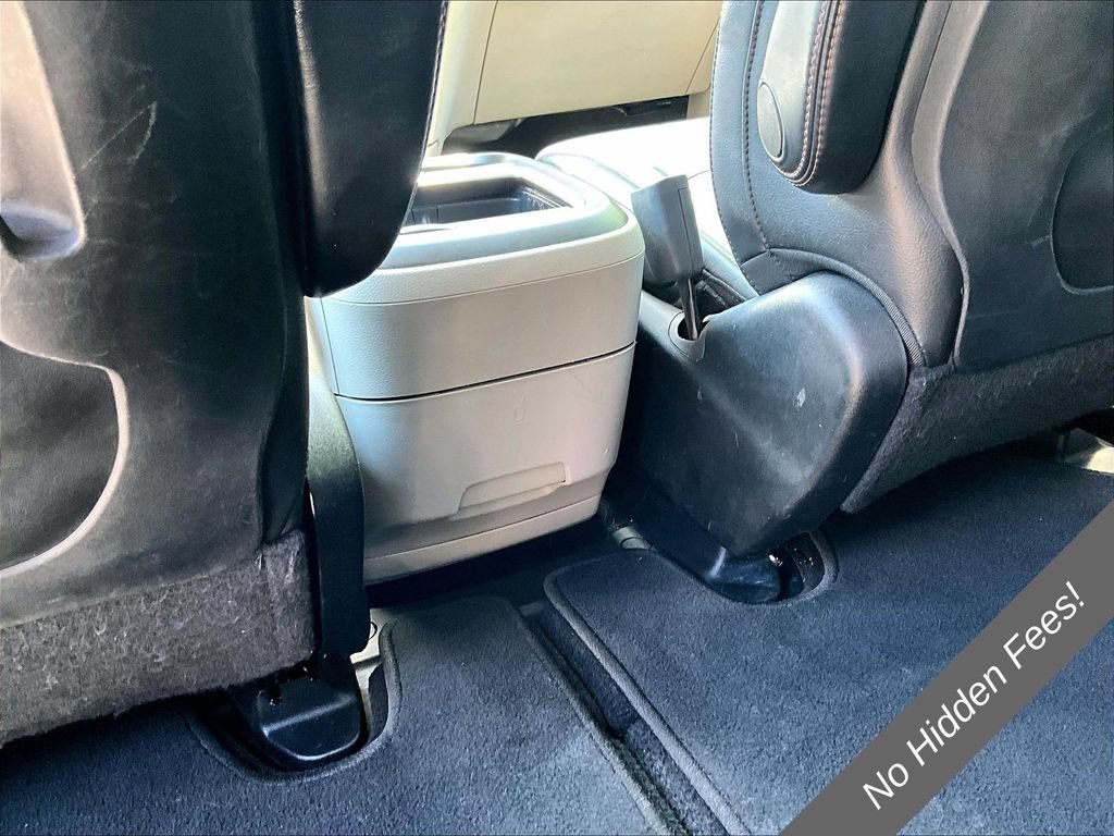 Used 2017 Chrysler Pacifica Touring-L Plus FWD image 30