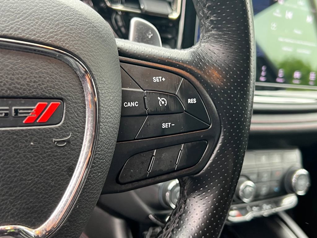 Used 2022 Dodge Durango R/T w/ Blacktop Package AWD/4WD image 28