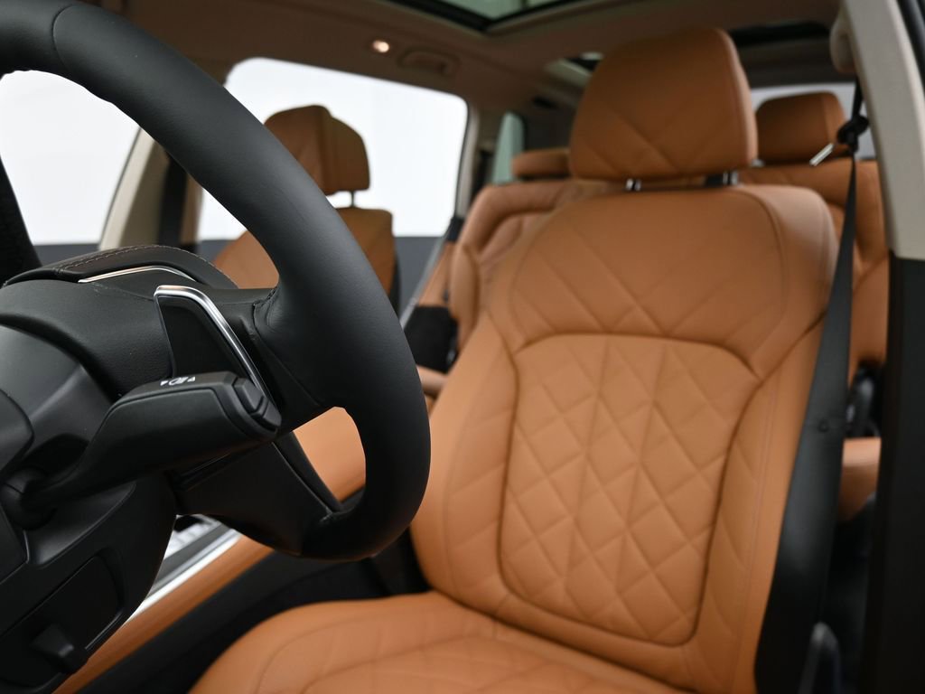 New 2025 BMW X7 xDrive40i image 9