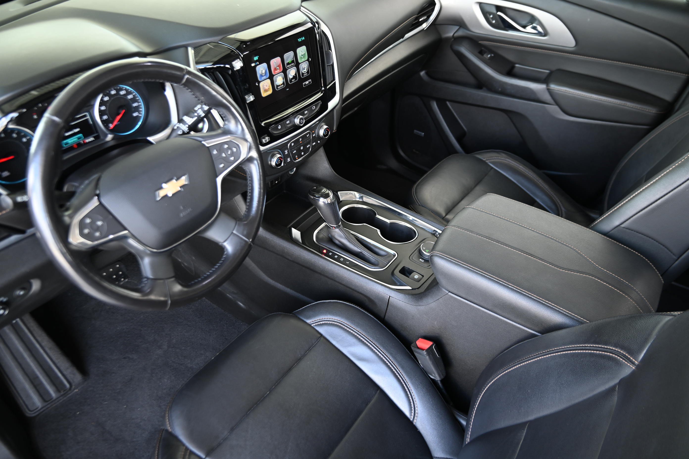 Used 2019 Chevrolet Traverse RS FWD image 14
