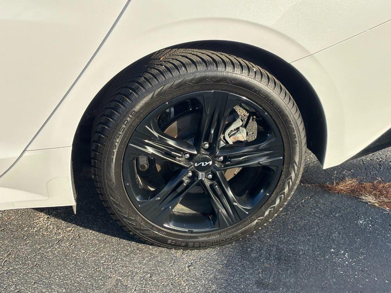 Used 2023 Kia K5 GT-Line w/ GT-Line Premium Package image 9