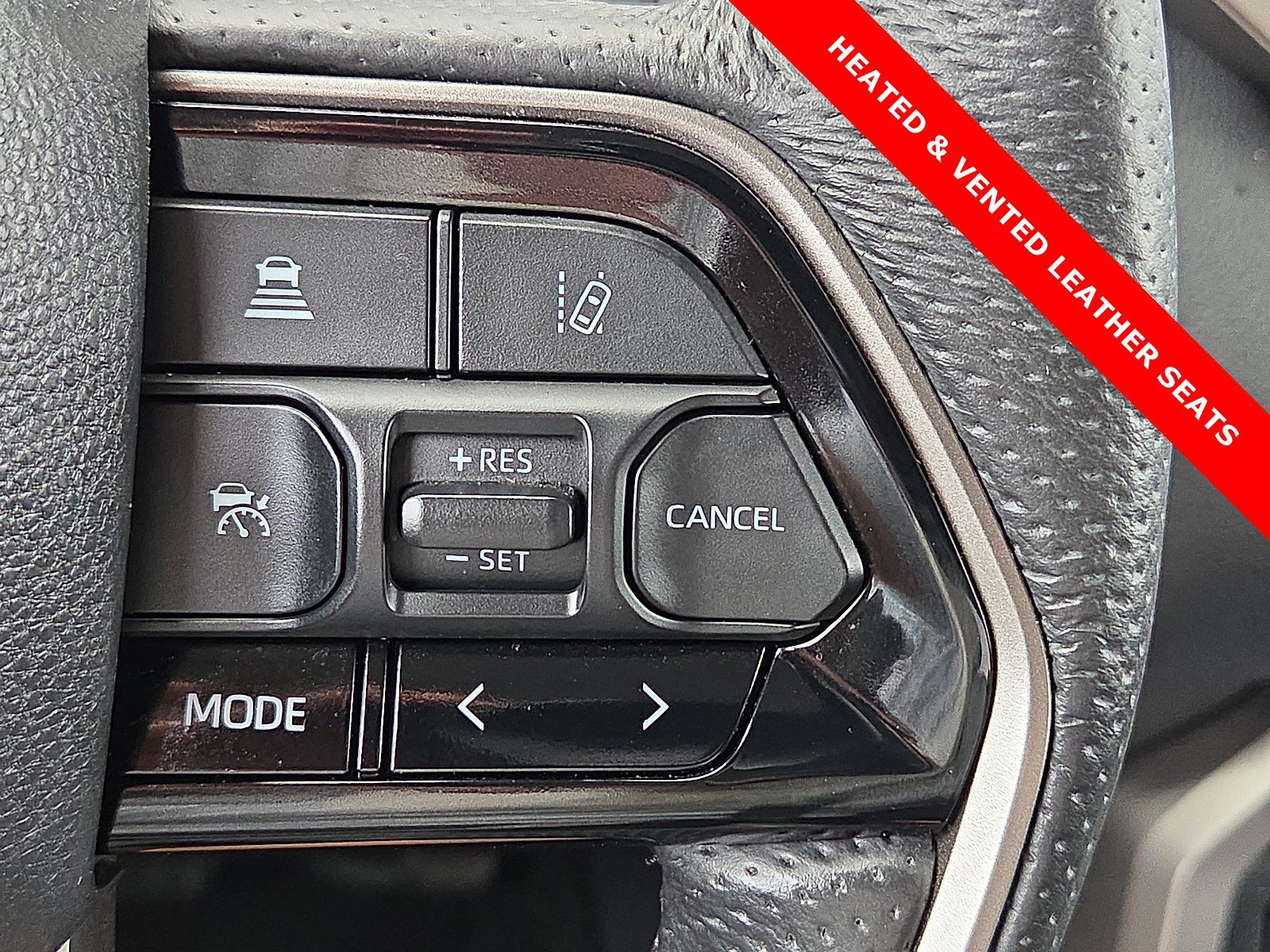 Used 2024 Toyota Tundra Limited AWD/4WD image 22
