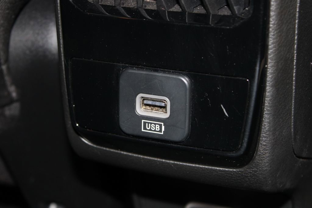 Used 2025 Jeep Compass Latitude AWD/4WD image 32