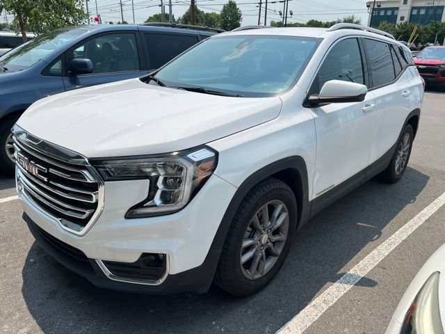 Used 2023 GMC Terrain SLT FWD image 3