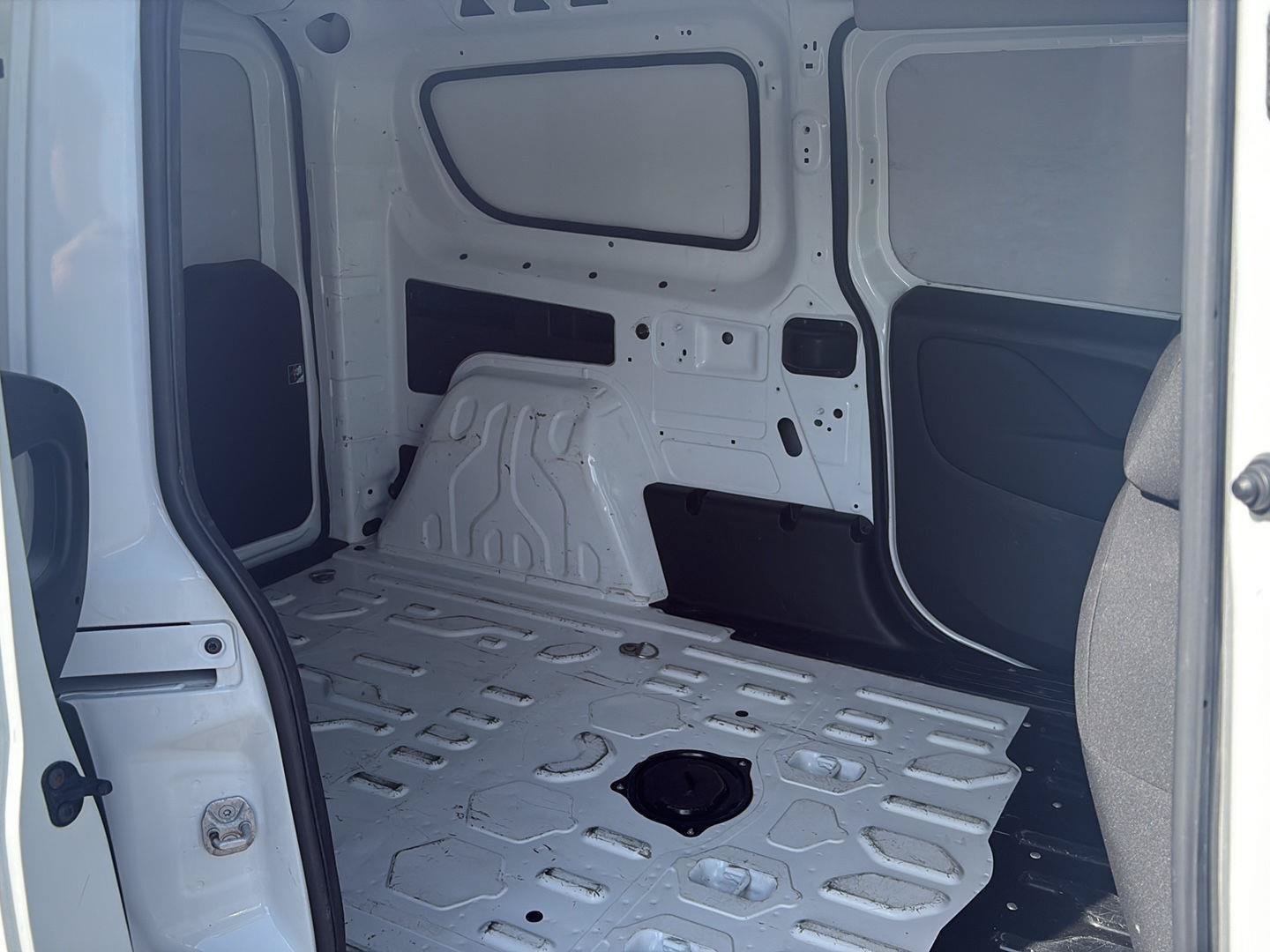 Used 2022 RAM ProMaster City Tradesman FWD image 20
