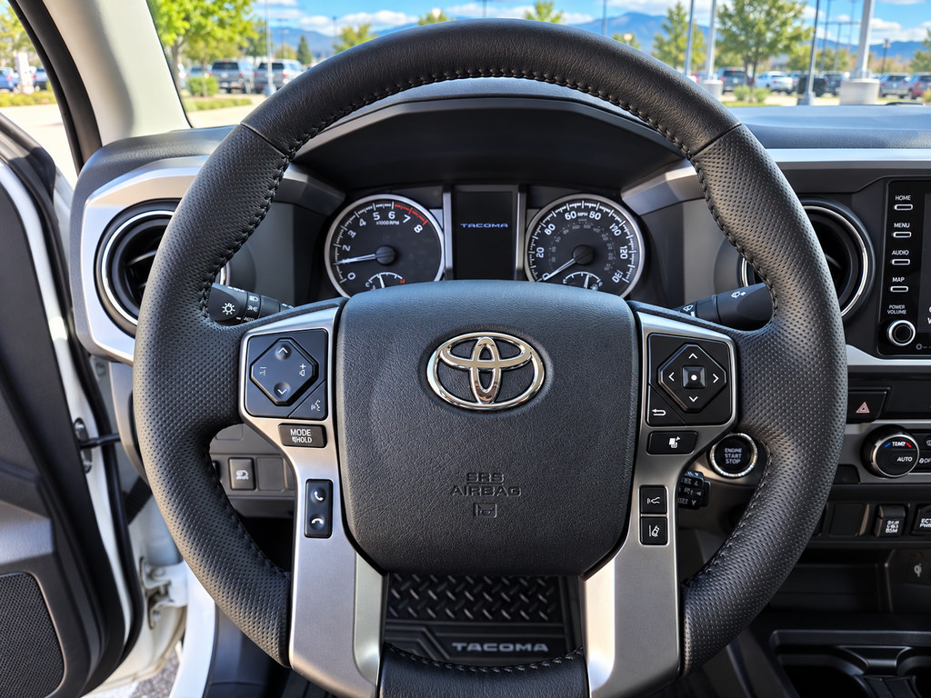 Used 2023 Toyota Tacoma SR5 w/ Technology Package AWD/4WD image 10