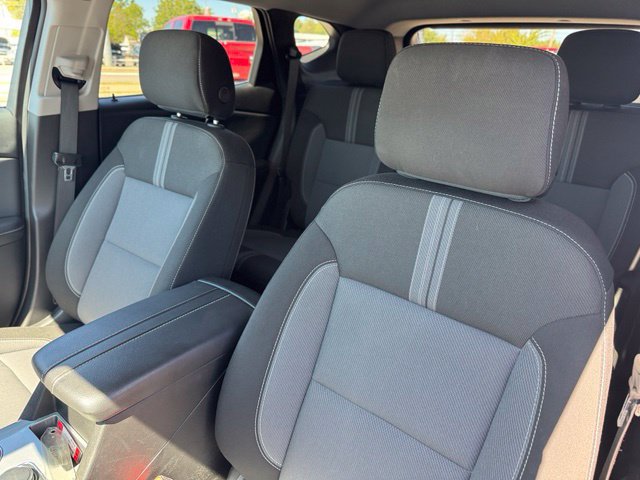 Used 2025 Chevrolet Blazer LT FWD image 11