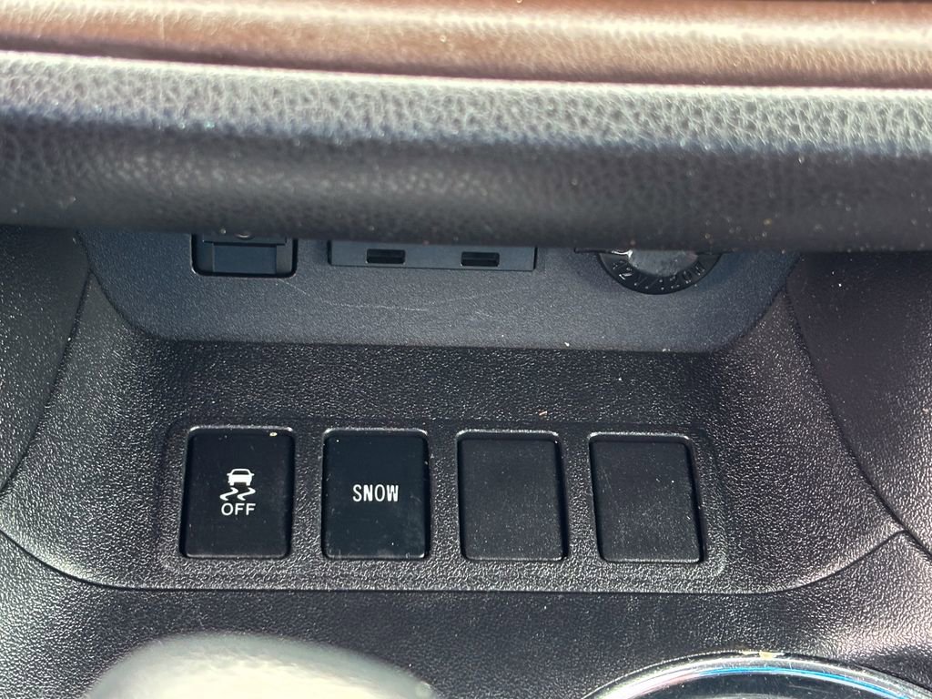 Used 2019 Toyota Highlander LE FWD image 30
