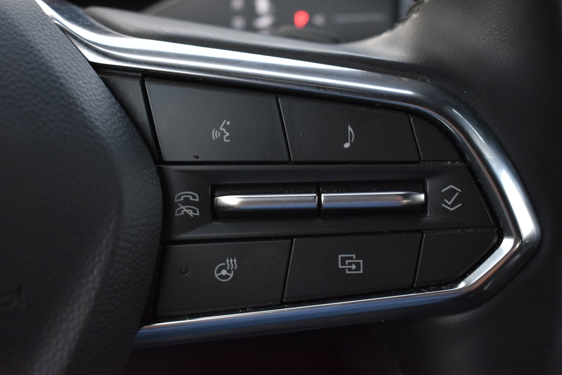 Used 2025 Chevrolet Equinox LT image 19