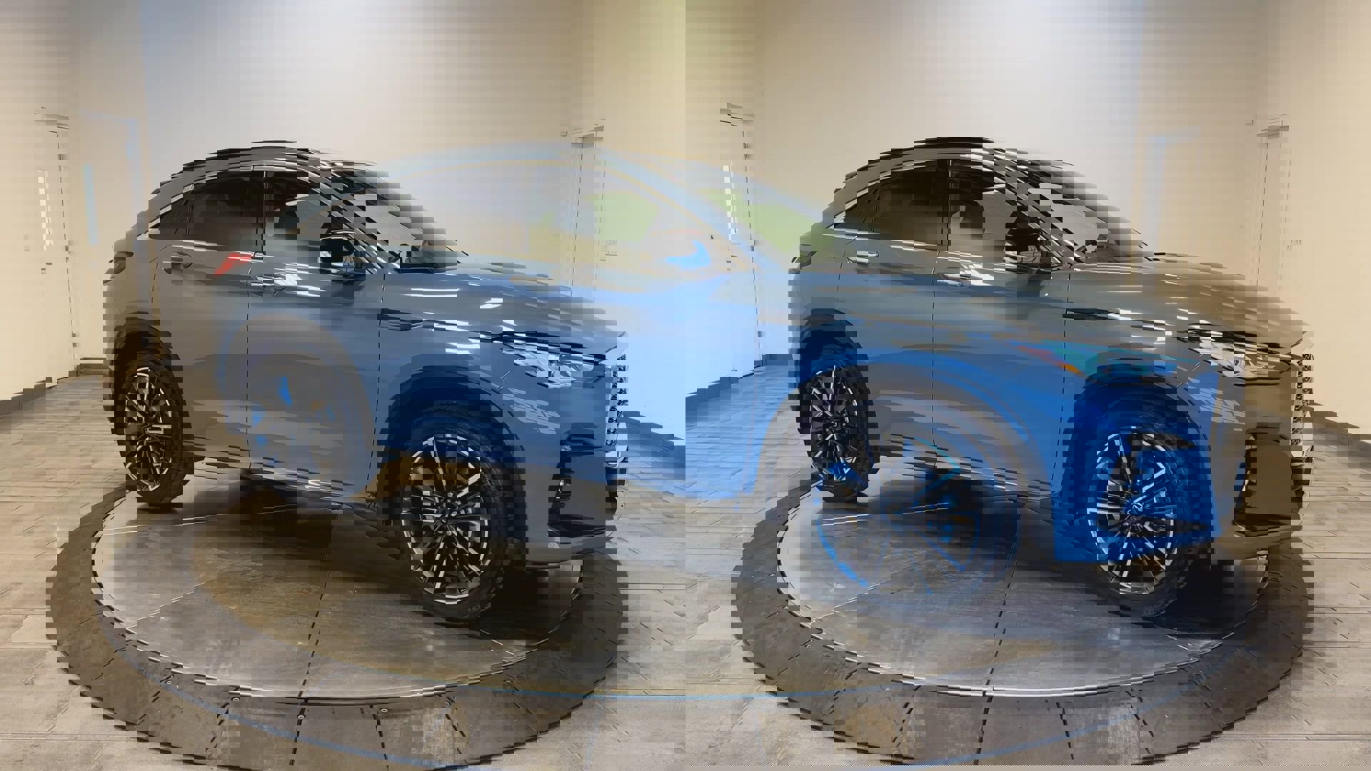 Certified 2025 INFINITI QX55 Luxe w/ Cargo Package image 2