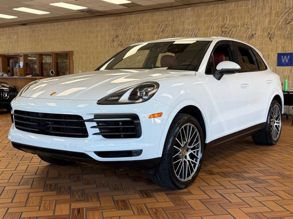 Used 2023 Porsche Cayenne AWD/4WD image 4