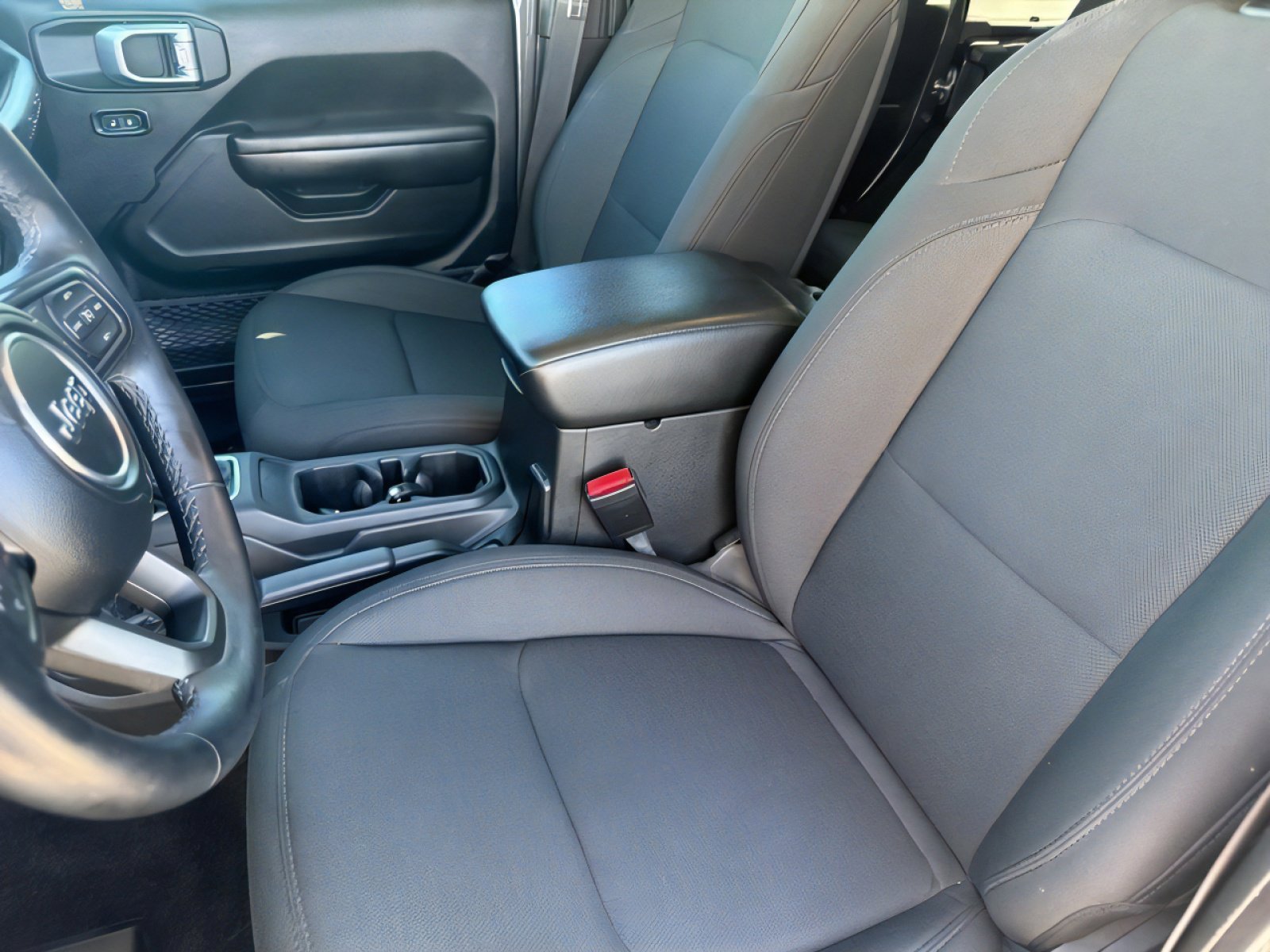 Used 2021 Jeep Wrangler Unlimited Sport image 16